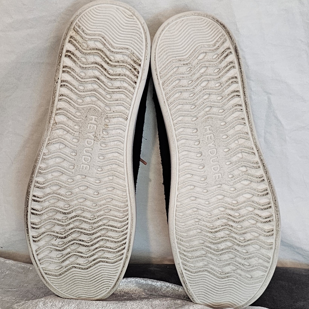 *LIKE NEW* Hey Dude Flats - Picture 10 of 11